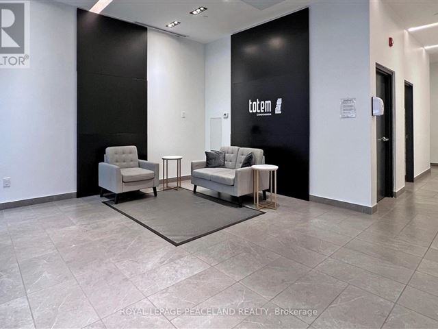 Totem Condos - 910 17 Dundonald Street - photo 3