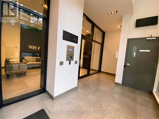 Totem Condos - 701 17 Dundonald Street - photo 2