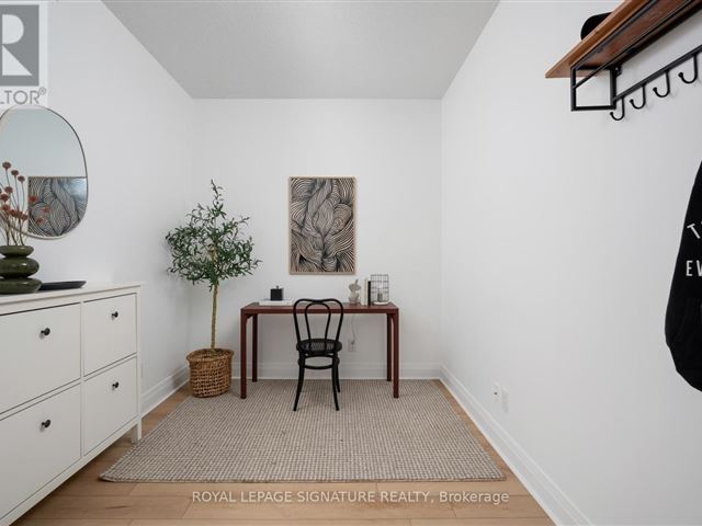 NY Place - 613 17 Kenaston Gardens - photo 3