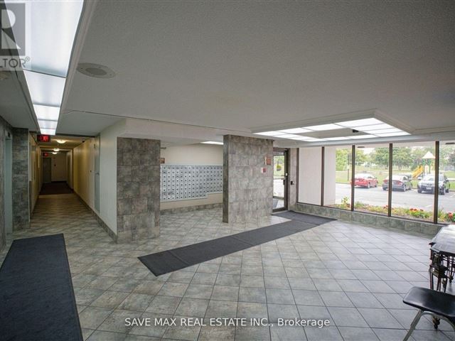 Shaw Towers - 1101 17 Knightsbridge Road - photo 3