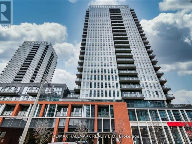 One Park Place North Tower - 1612 170 Sumach Street - photo 1