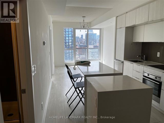 One Park Place North Tower - 1307 170 Sumach Street - photo 3