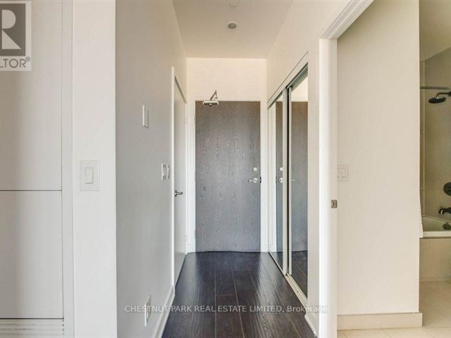 One Park Place North Tower - 421 170 Sumach Street - photo 2