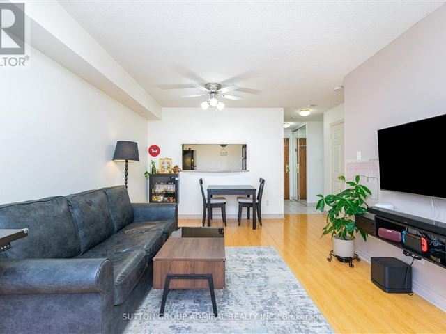 Oasis - 618 1700 Eglinton Avenue East - photo 2