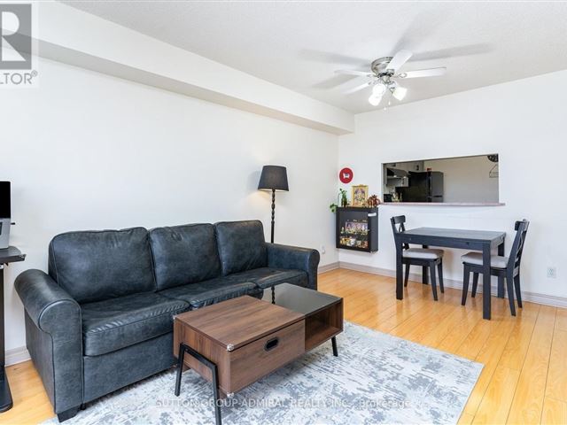 Oasis - 618 1700 Eglinton Avenue East - photo 3