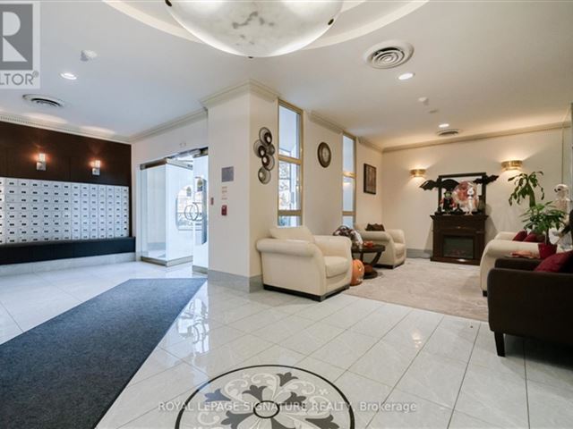 Oasis - 803 1700 Eglinton Avenue East - photo 2