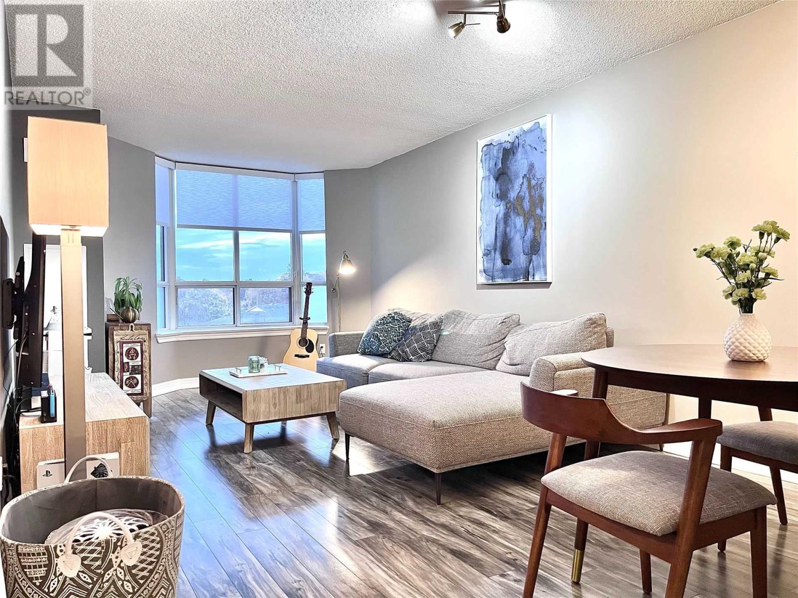 1700 Eglinton Avenue East, Unit 502, Toronto — For sale @ $489,900 ...