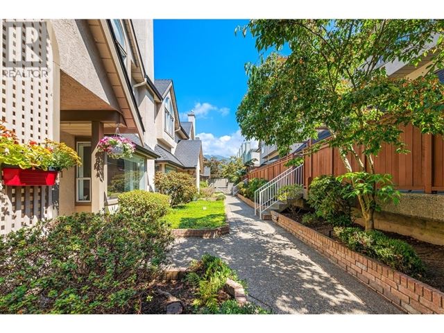 Tudor Gate - 11 1701 Chesterfield Avenue - photo 2