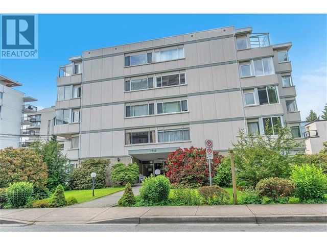 Esquimalt Towers - 306 1750 Esquimalt Avenue - photo 1