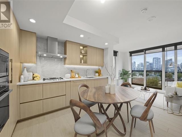 Avenue One - 1206 1768 Cook Street - photo 1