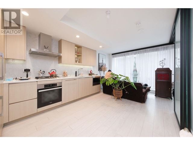 Avenue One - 905 1768 Cook Street - photo 1