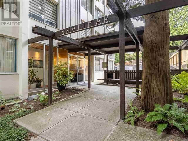 Shalimar - 205 1785 Esquimalt Avenue - photo 2