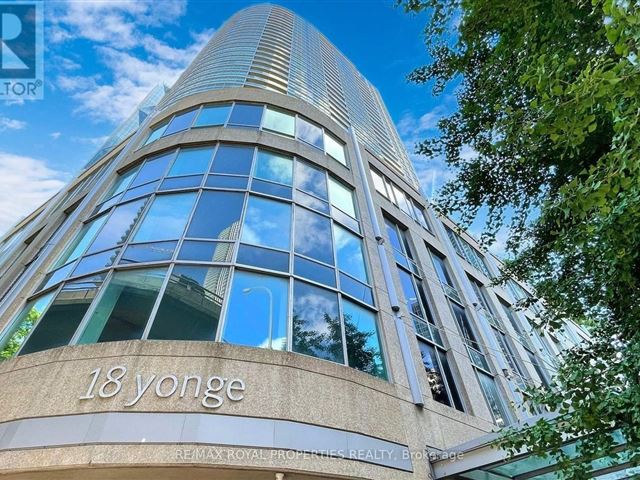 18 Yonge - 3805 18 Yonge Street - photo 2