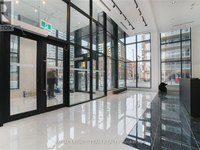 Claridge Royale - 2409 180 George Street - photo 3