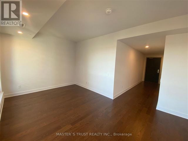 Claridge Royale - 906 180 George Street - photo 2