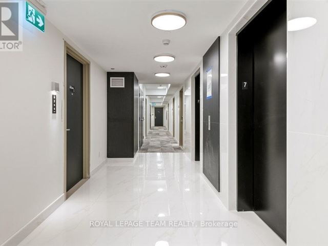 Claridge Royale - 704 180 George Street - photo 2