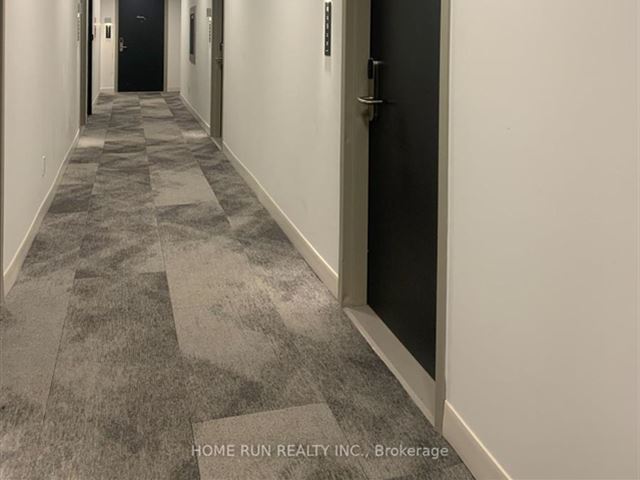 Claridge Royale - 1510 180 George Street - photo 2