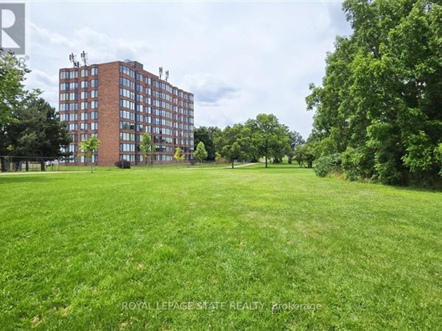 180 Limeridge Condos - 403 180 Limeridge Road West - photo 2