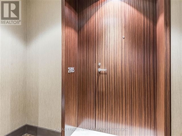 Shangri-La - 2105 180 University Avenue - photo 2