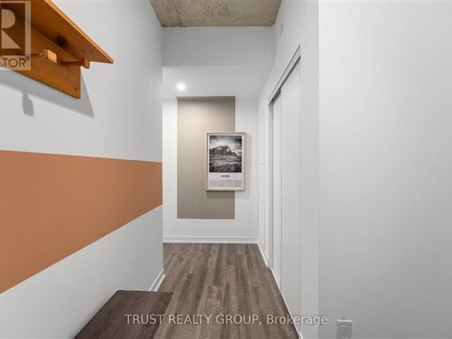 Reunion Crossing Condos & Urban Towns - 911 1808 Saint Clair Avenue West - photo 2