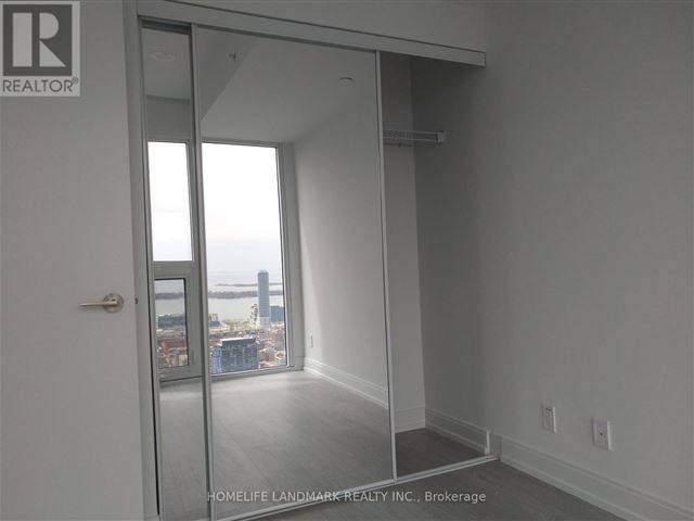 Grid Condos - 5610 181 Dundas Street East - photo 2