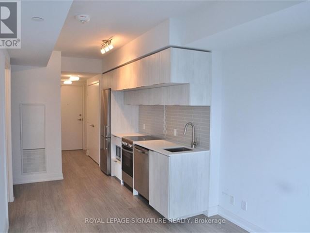 Grid Condos - 601 181 Dundas Street East - photo 3