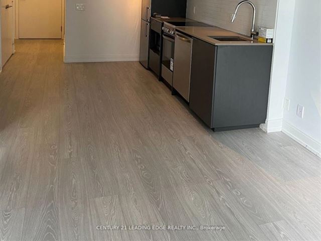 Grid Condos - 2801 181 Dundas Street East - photo 2