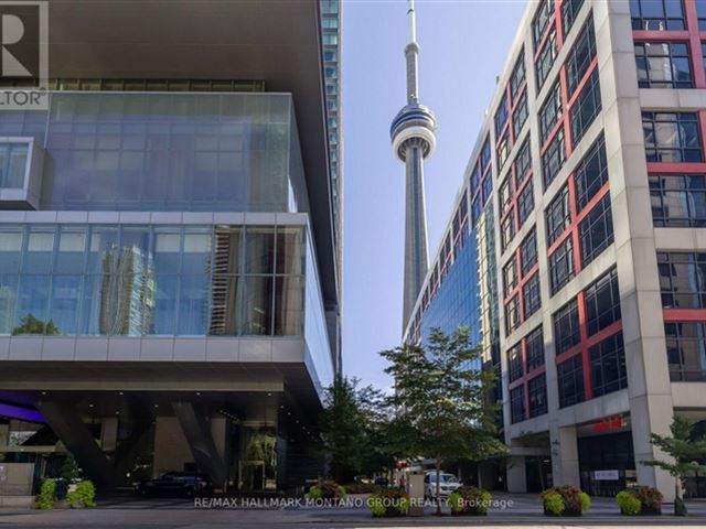 Residences of The Ritz Carlton - 2403 183 Wellington Street West - photo 1