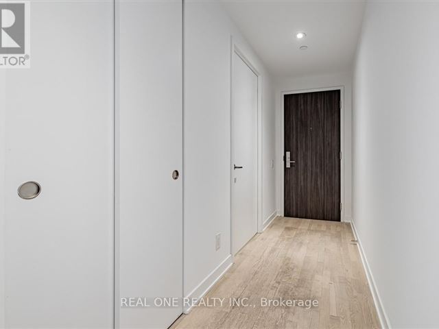 155 Redpath - 2907 185 Roehampton Avenue - photo 3