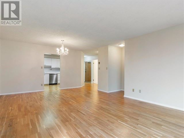 Stanley Park Place - 402 1860 Robson Street - photo 2
