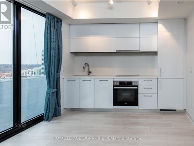 Cumberland Tower Condos - 1801 21 Avenue Road - photo 1