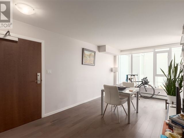 Pinnacle Living False Creek - 809 63 2nd Avenue West - photo 3