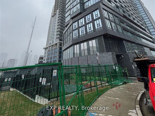 Zen King West  - 2310 19 Western Battery Road - photo 1