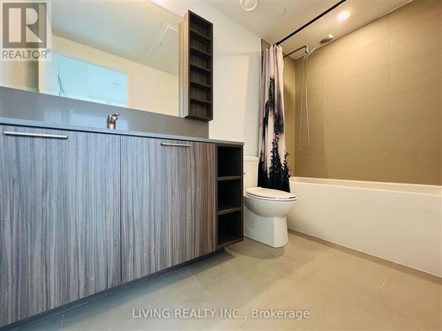 Zen King West  - 3020 19 Western Battery Road - photo 3