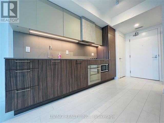 Zen King West  - 3020 19 Western Battery Road - photo 2