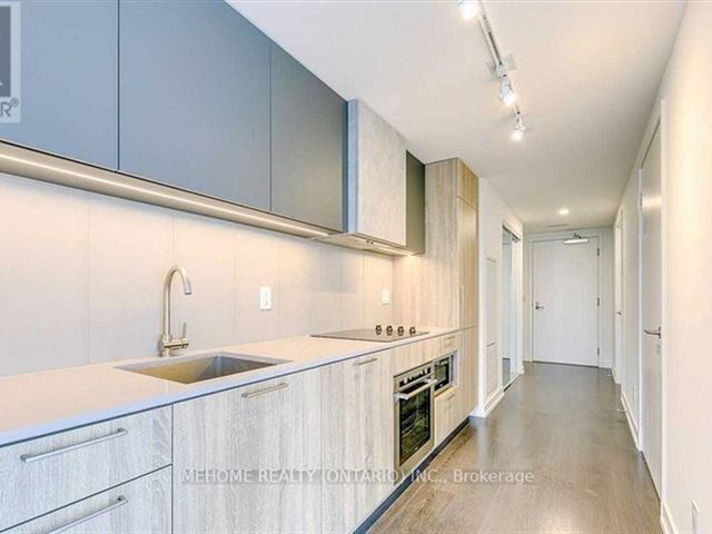 Zen King West  - 3107 19 Western Battery Road - photo 3