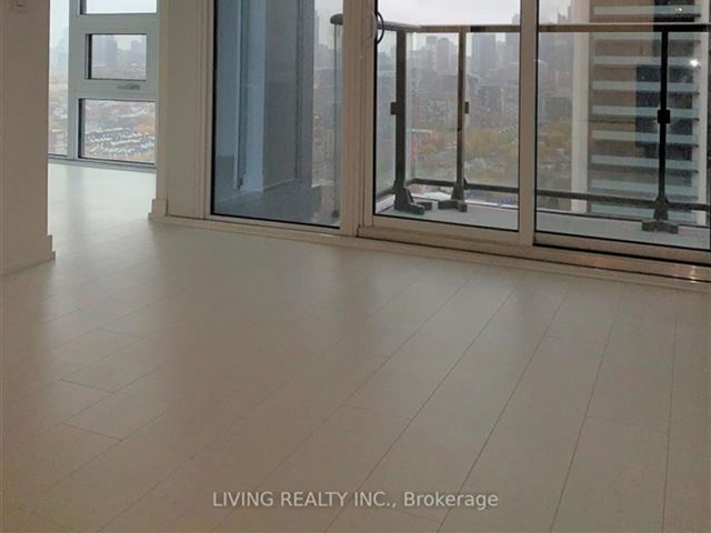 Zen King West  - 2803 19 Western Battery Road - photo 2