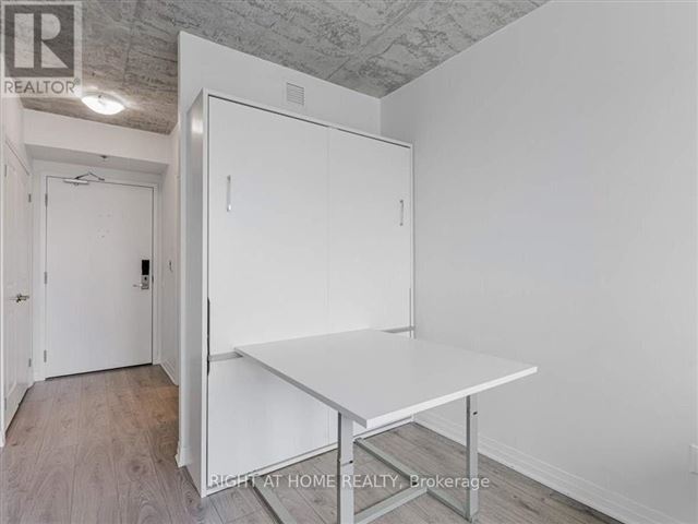 University Studios - 542 1900 Simcoe Street North - photo 3