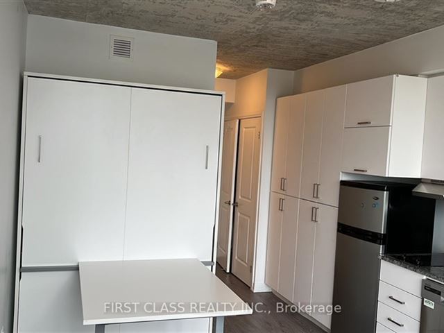 University Studios - 602 1900 Simcoe Street North - photo 3