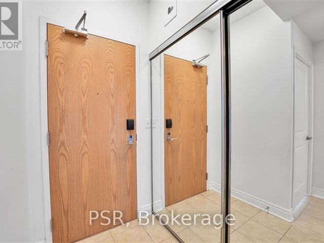 Park Lake Residences - 903 1900 Lake Shore Boulevard West - photo 2