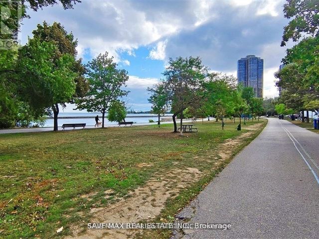 Mirabella Luxury Condos - West Tower - 2616 1926 Lake Shore Boulevard West - photo 3