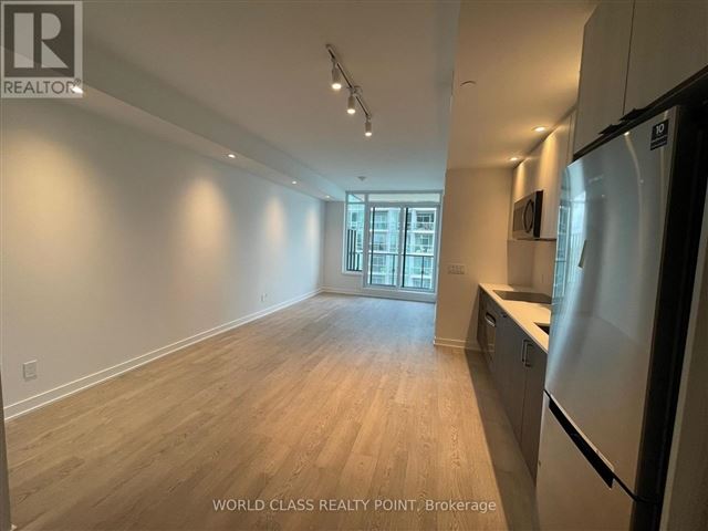 Mirabella Luxury Condos - West Tower - 1905 1926 Lake Shore Boulevard West - photo 3