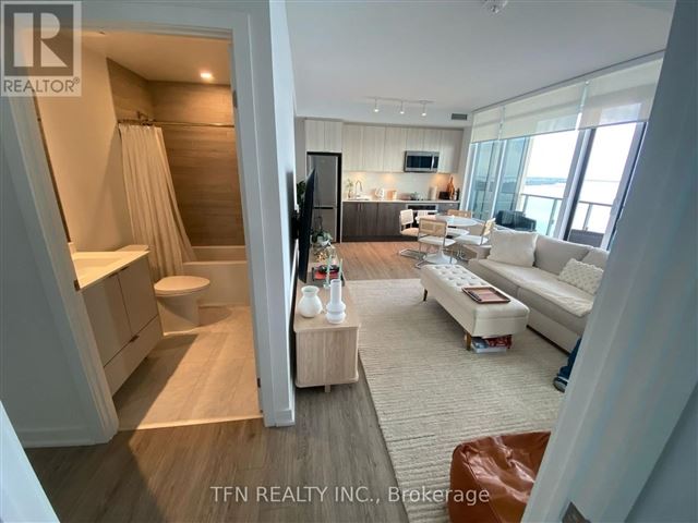 Mirabella Luxury Condos - West Tower - 2610 1926 Lake Shore Boulevard West - photo 2