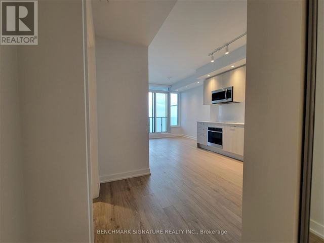 Mirabella Luxury Condos - West Tower - 2509 1926 Lake Shore Boulevard West - photo 3