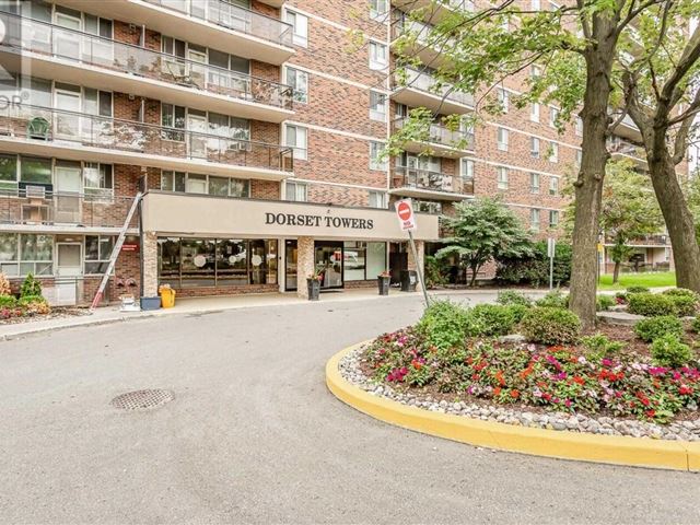 1950 Kennedy Road, Unit 614, Toronto — For sale @ $499,900 | CondoDork.com