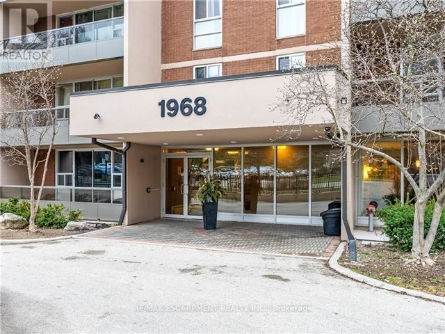 1964 Main Condos - 302 1964 Main Street West - photo 2