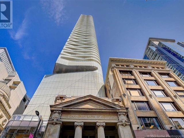 The Massey Tower - 4302 197 Yonge Street - photo 1
