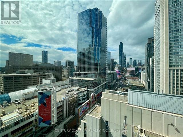 The Massey Tower - 1313 197 Yonge Street - photo 2