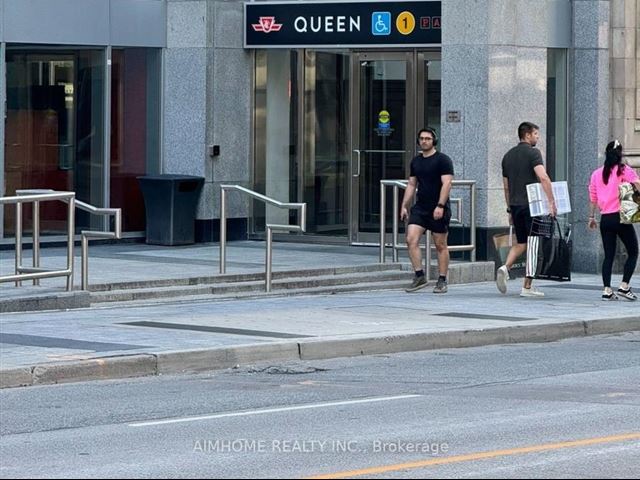 The Massey Tower - 2705 197 Yonge Street - photo 3