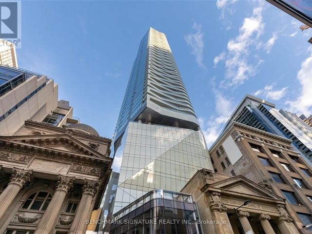 The Massey Tower - 5008 197 Yonge Street - photo 1